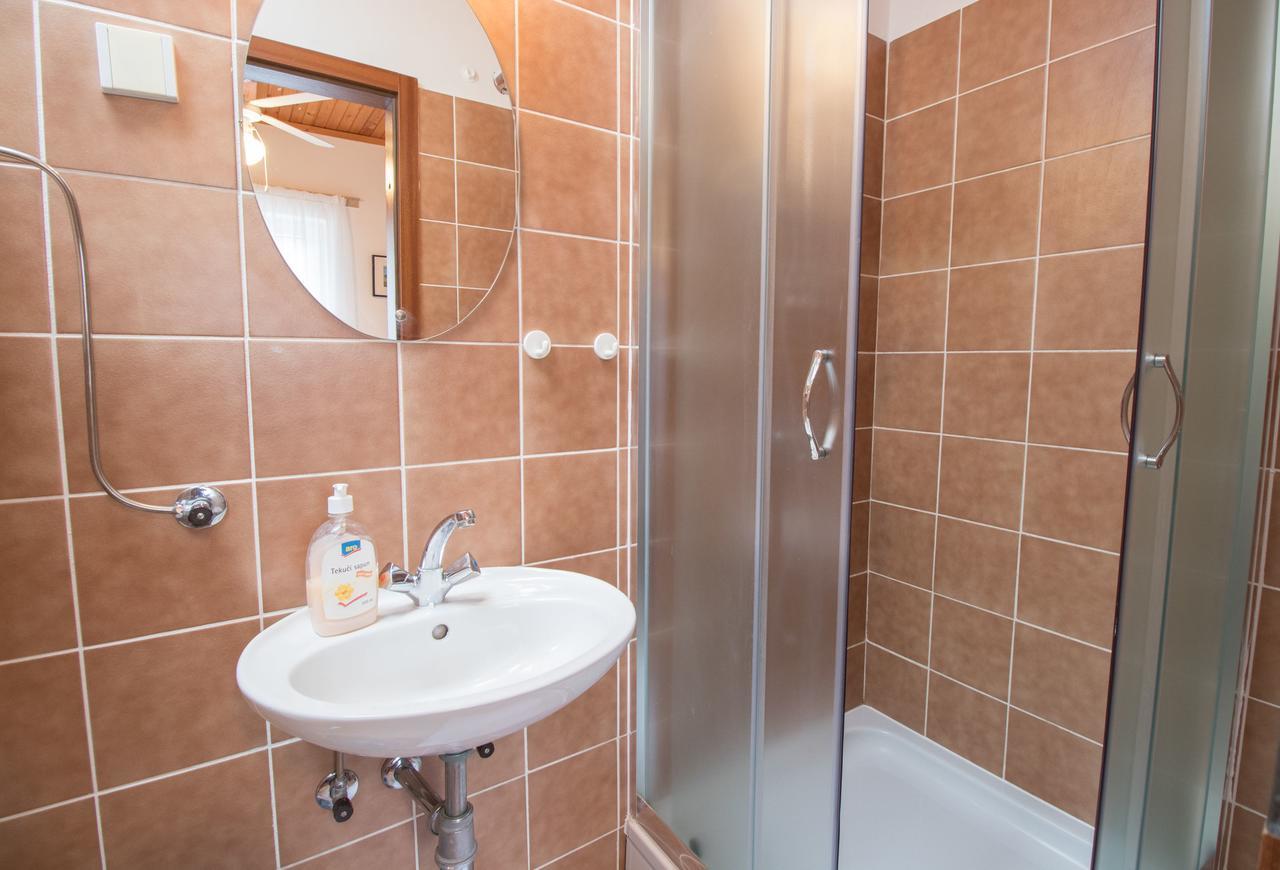 Rooms Sofija Selce Exterior foto