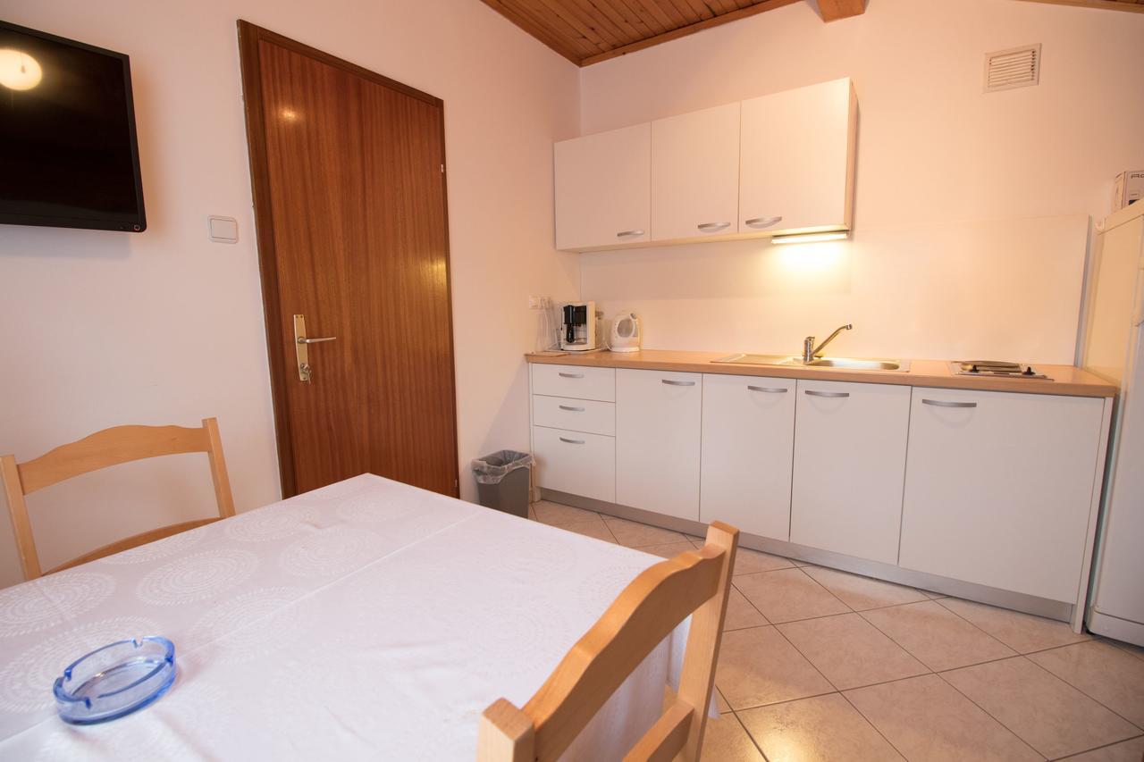 Rooms Sofija Selce Exterior foto